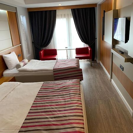May Park Hotel Измир Екстериор снимка