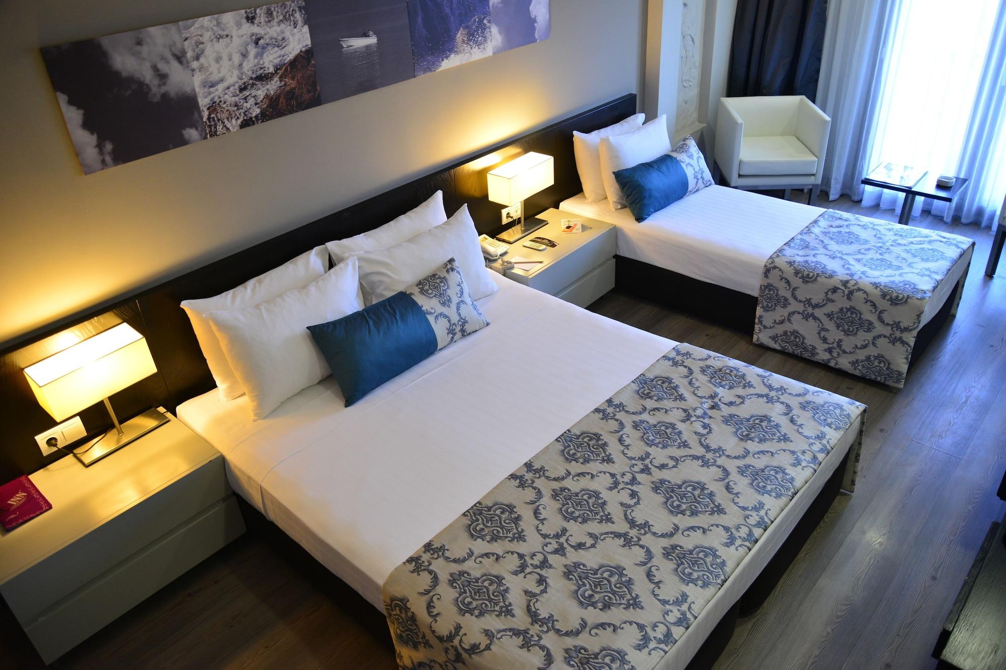 May Park Hotel Измир Екстериор снимка