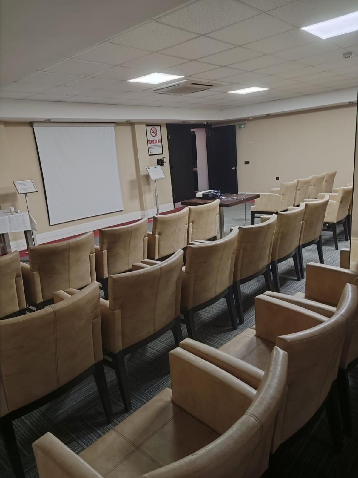 May Park Hotel Измир Екстериор снимка