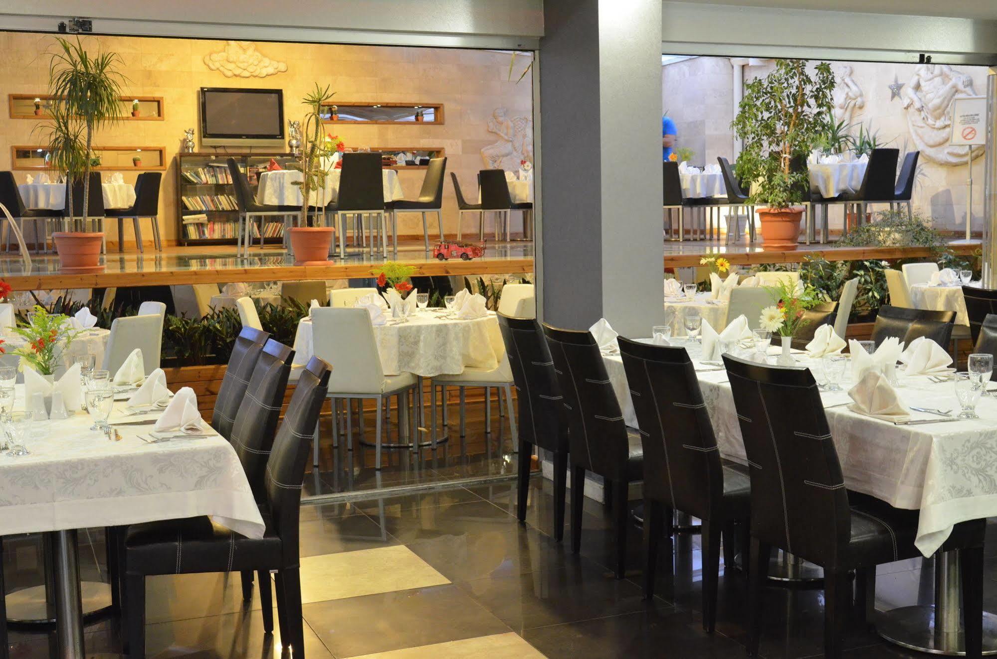 May Park Hotel Измир Екстериор снимка